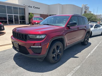Used 2023 Jeep Grand Cherokee Limited w/ Black Appearance Package