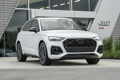 New 2025 Audi SQ5 Premium Plus