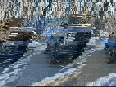 New 2025 Jeep Wagoneer L Series II w/ Premium Group I