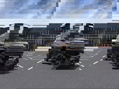 New 2025 GMC Hummer EV 2X w/ LPO, Roof Cross Rail Package