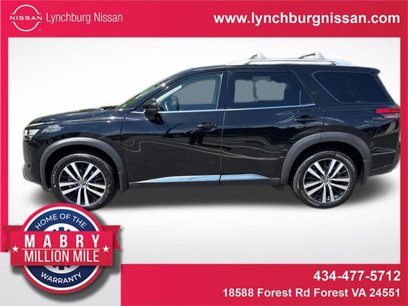 Used 2023 Nissan Pathfinder Platinum w/ Cargo Package
