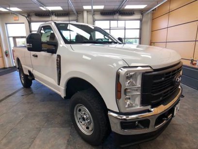New 2024 Ford F250 XL w/ XL Chrome Package