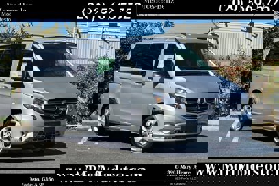 New 2023 Mercedes-Benz Metris Passenger