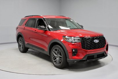 Certified 2025 Ford Explorer ST-Line w/ ST-Line Street Pack