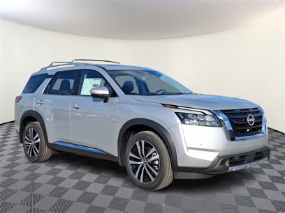 New 2025 Nissan Pathfinder Platinum w/ Cargo Package