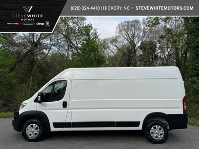 New 2024 RAM ProMaster 3500 w/ Quick Order Package 22G SLT
