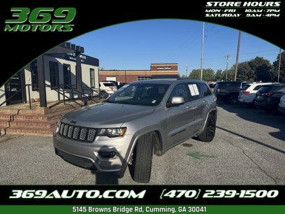 Used 2017 Jeep Grand Cherokee Altitude