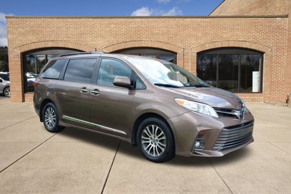 Used 2020 Toyota Sienna XLE