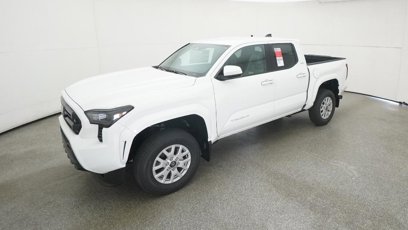 New 2025 Toyota Tacoma SR5