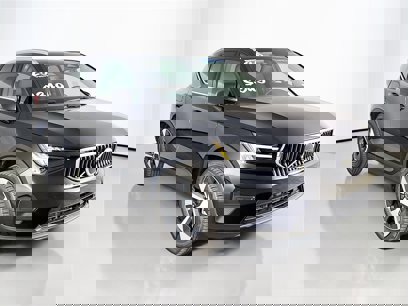 Certified 2025 Volvo XC40 B5 Core w/ Protection Package Premier