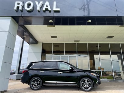 Used 2017 INFINITI QX60 FWD w/ Deluxe Technology Package