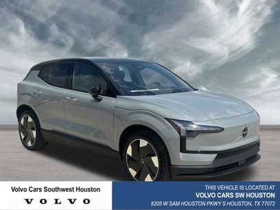 New 2025 Volvo EX30 Plus w/ Climate Package