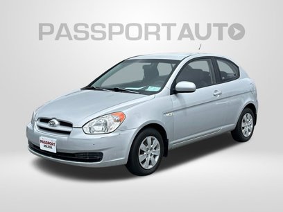 Used 2010 Hyundai Accent GS w/ Premium Pkg 3