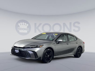 Used 2025 Toyota Camry SE w/ Multimedia Upgrade Package