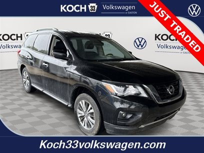 Used 2017 Nissan Pathfinder SV