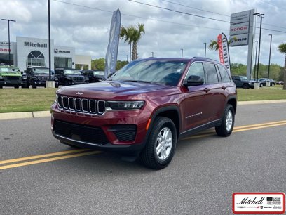 Certified 2024 Jeep Grand Cherokee Laredo w/ Luxury Tech Group I