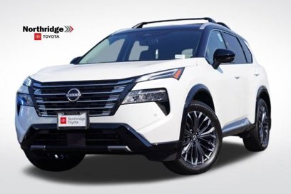 Used 2025 Nissan Rogue Platinum w/ Platinum Premium Package