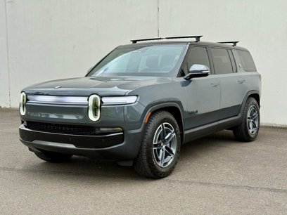 Used 2025 Rivian R1S Adventure