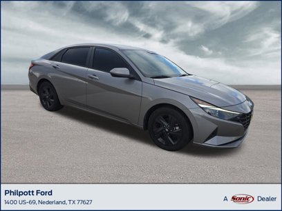 Used 2022 Hyundai Elantra SEL w/ Convenience Package