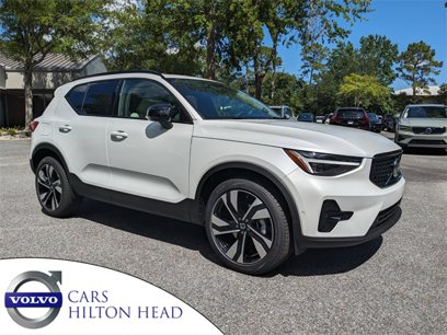 New 2026 Volvo XC40 B5 Ultra w/ Climate Package