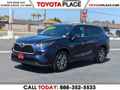 Used 2023 Toyota Highlander XLE