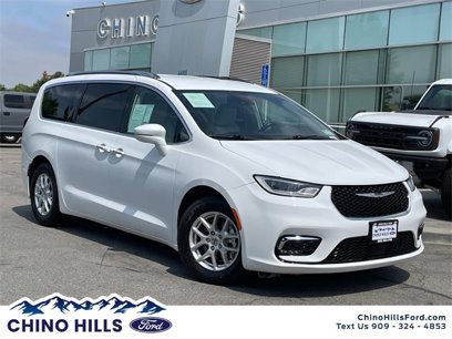 Used 2021 Chrysler Pacifica Touring-L