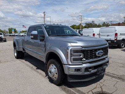 Used 2024 Ford F450 4x4 Crew Cab Super Duty