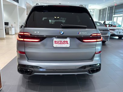 New 2025 BMW X7 M60i