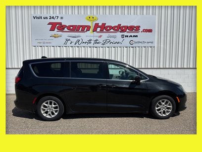 Used 2017 Chrysler Pacifica Touring