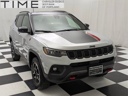 New 2025 Jeep Compass Trailhawk w/ Sun and Sound Group