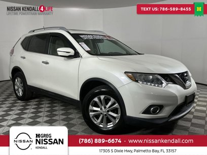 Used 2016 Nissan Rogue SV w/ SV Moonroof Package
