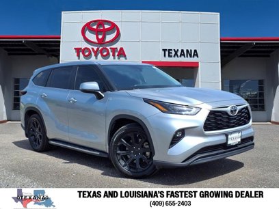 Used 2024 Toyota Highlander LE