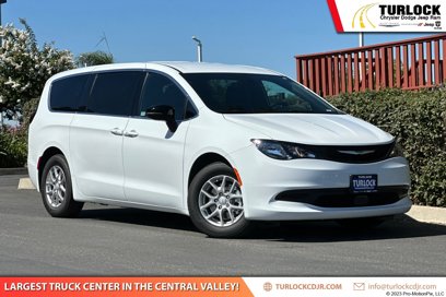 New 2025 Chrysler Voyager LX