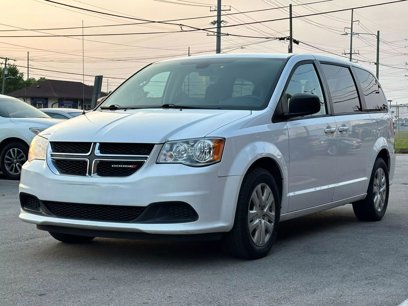 Used 2018 Dodge Grand Caravan SE w/ UConnect Hands-Free Group