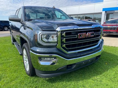 Used 2017 GMC Sierra 1500 SLE w/ SLE Value Package