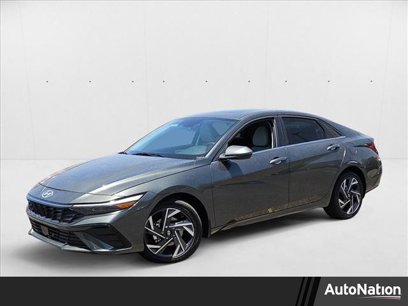 New 2025 Hyundai Elantra Limited