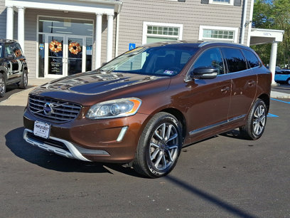 Used 2017 Volvo XC60 T6 Dynamic w/ Preferred Option Package