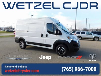 New 2024 RAM ProMaster 2500 w/ Quick Order Package 22G SLT