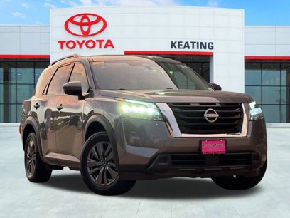 Used 2024 Nissan Pathfinder SV