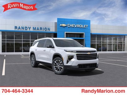 New 2025 Chevrolet Traverse LT w/ Sun and Wheel Package
