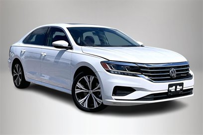 Used 2022 Volkswagen Passat 2.0T SE