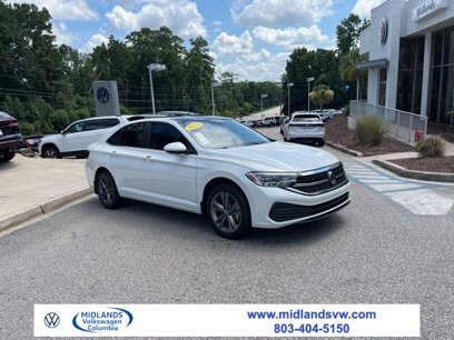 Used 2024 Volkswagen Jetta SE w/ Panoramic Sunroof Package