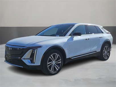 New 2025 Cadillac Lyriq Luxury