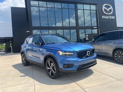 Used 2021 Volvo XC40 T4 R-Design w/ Protection Package Premier