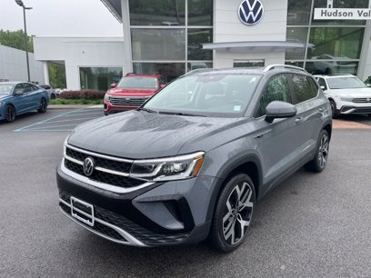 Used 2022 Volkswagen Taos SEL w/ Panoramic Sunroof Package