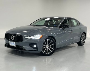 Used 2022 Volvo S60 B5 Momentum w/ Premium Package