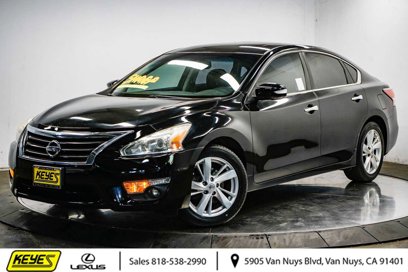 Used 2015 Nissan Altima 2.5 SV w/ Convenience Package