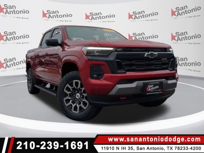 Used 2024 Chevrolet Colorado Z71 w/ Z71 Convenience Package 2
