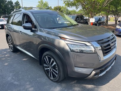 Used 2023 Nissan Pathfinder Platinum w/ Cargo Package