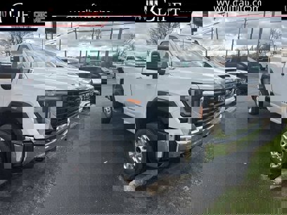 New 2025 GMC Sierra 2500 Pro w/ Snow Plow Prep/Camper Package